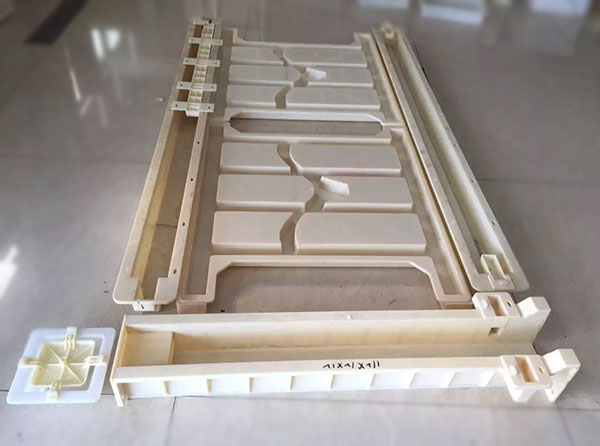 高鐵路基柵欄模具