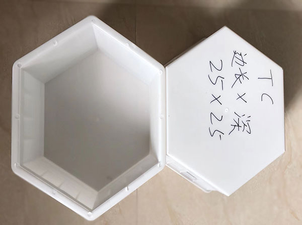預(yù)制水泥護(hù)坡模具